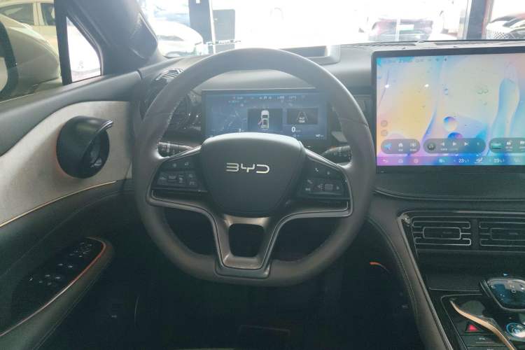 Used BYD Frigate 07 2024 Honor Edition DM-i 100KM Prestige Model Steering Wheel