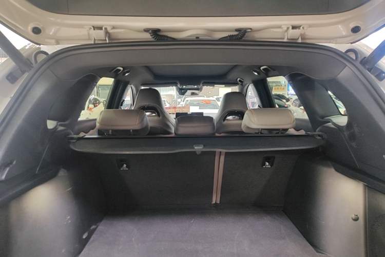 Used BYD Frigate 07 2024 Honor Edition DM-i 100KM Prestige Model Trunk