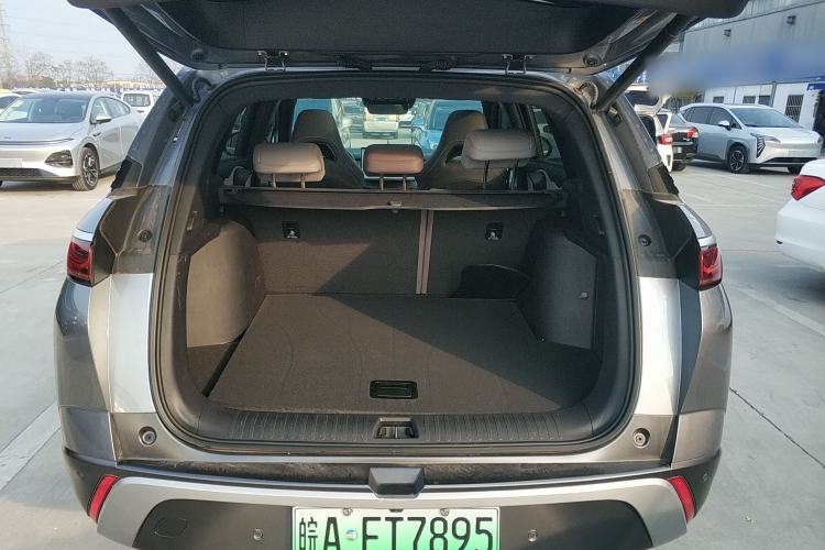 Used BYD Frigate 07 2024 HONOR Edition DM-i 100KM Luxury Model Trunk
