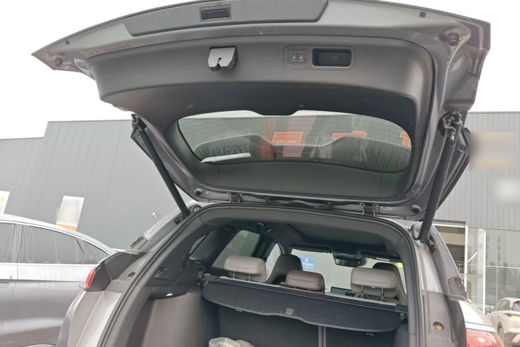 Used BYD Frigate 07 2024 HONOR Edition DM-i 205KM Flagship Model Trunk