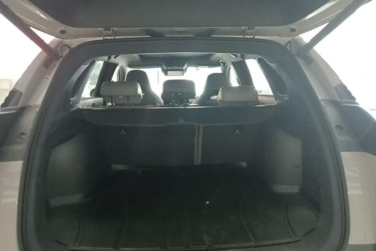Used BYD Frigate 07 2024 HONOR Edition DM-i 205KM Flagship Model Trunk