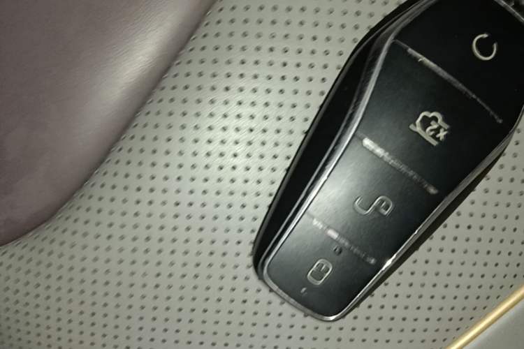 Used BYD Frigate 07 2024 HONOR Edition DM-i 205KM Flagship Model Vehicle Key