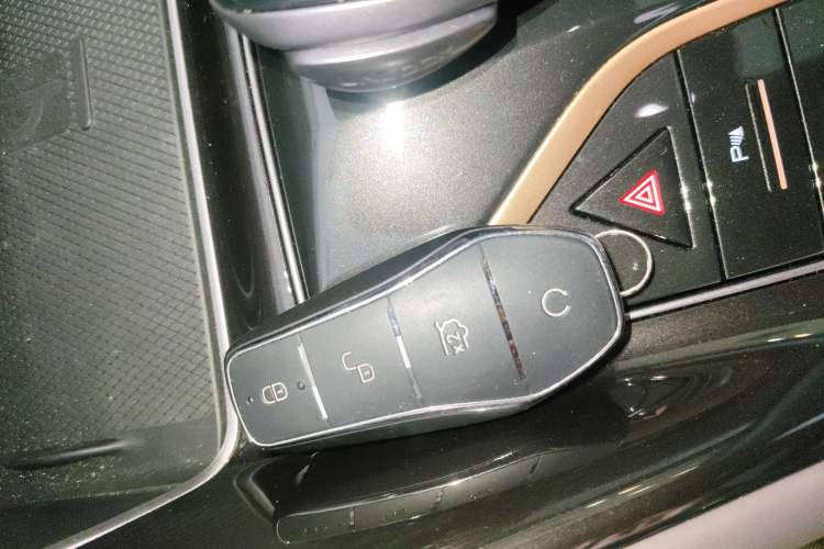 Used BYD Frigate 07 2024 Honor Edition DM-i 100KM Prestige Model Vehicle Key