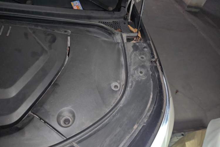Used BYD Frigate 07 2024 HONOR Edition DM-i 100KM Luxury Model Engine Bay Left