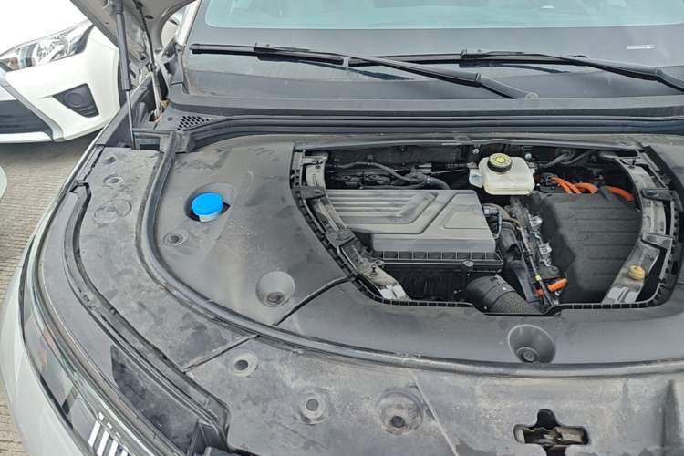 Used BYD Frigate 07 2024 HONOR Edition DM-i 100KM Luxury Model Engine Bay Right