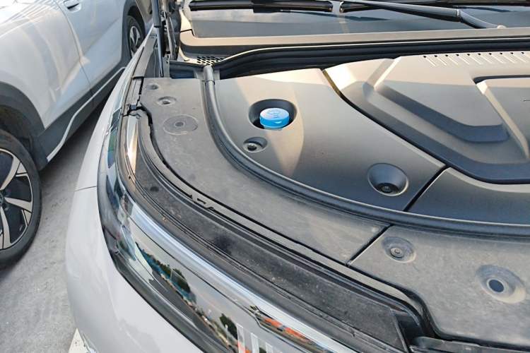 Used BYD Frigate 07 2024 HONOR Edition DM-i 100KM Elite Model Engine Bay Right