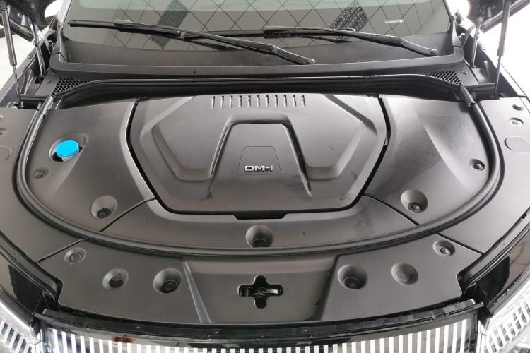 Used BYD Frigate 07 2024 HONOR Edition DM-i 100KM Luxury Model Engine Bay