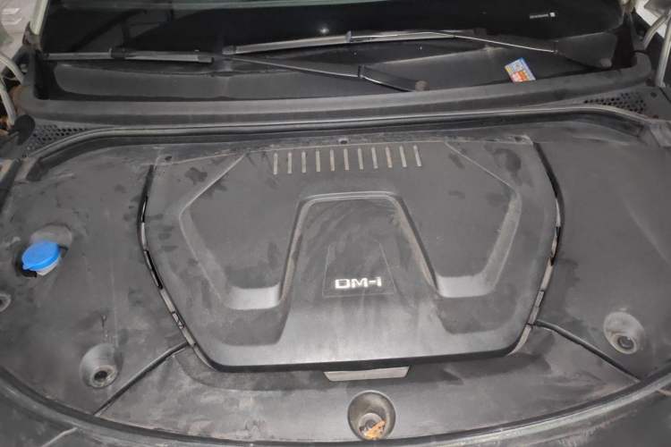 Used BYD Frigate 07 2024 HONOR Edition DM-i 100KM Luxury Model Engine Bay