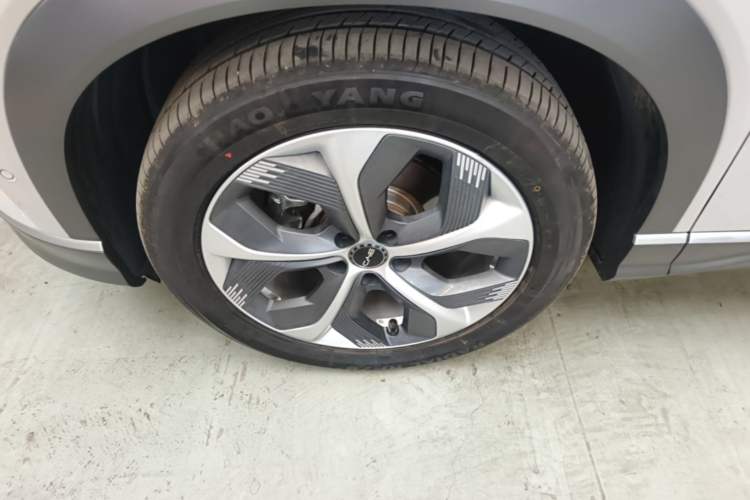Used BYD Frigate 07 2024 HONOR Edition DM-i 205KM Flagship Model Exterior 4