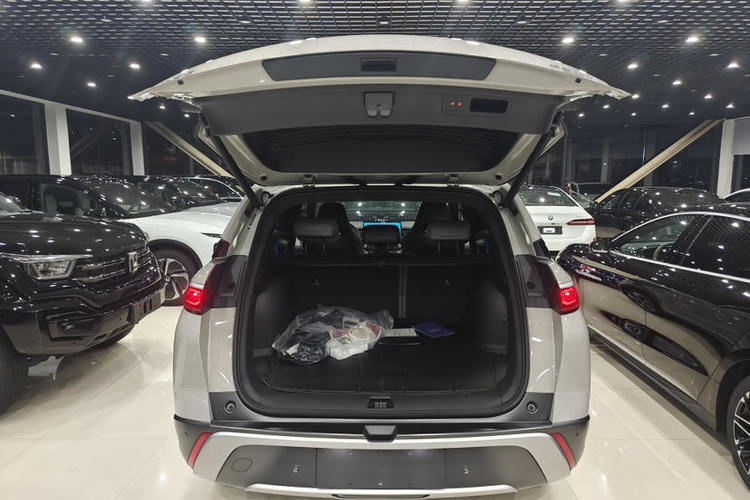 Used BYD Frigate 07 2024 HONOR Edition DM-i 100KM Luxury Model Exterior 6