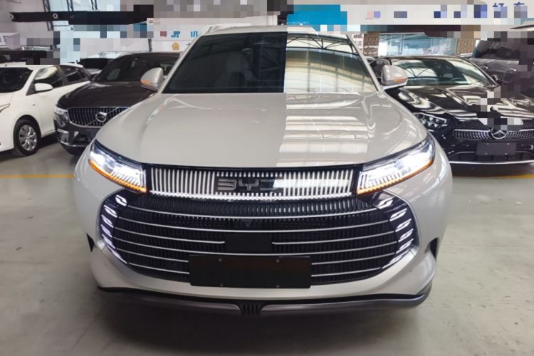Used BYD Frigate 07 2024 HONOR Edition DM-i 205KM Flagship Model Front