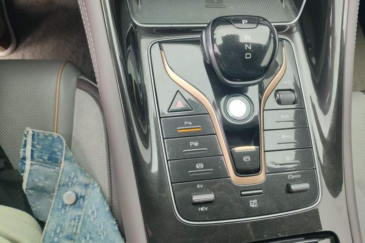 Used BYD Frigate 07 2024 HONOR Edition DM-i 205KM Flagship Model Gear Lever