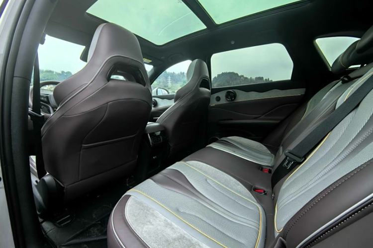 Used BYD Frigate 07 2024 HONOR Edition DM-i 205KM Flagship Model Interior 3