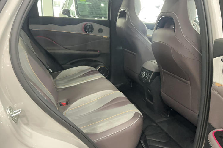 Used BYD Frigate 07 2024 HONOR Edition DM-i 100KM Luxury Model Interior 3