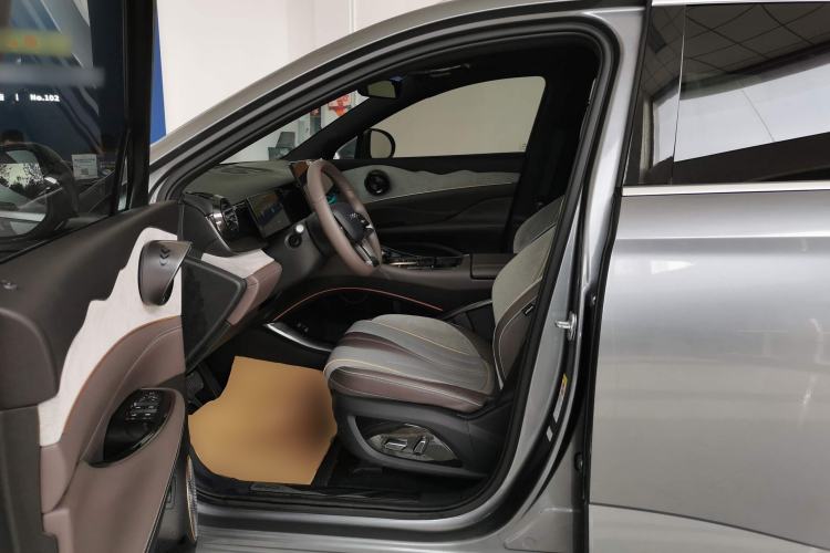 Used BYD Frigate 07 2024 HONOR Edition DM-i 100KM Luxury Model Left Front Seat