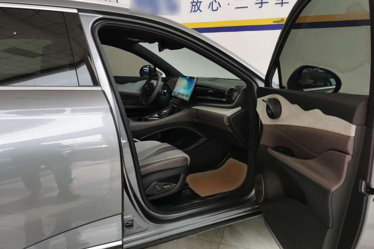 Used BYD Frigate 07 2024 HONOR Edition DM-i 100KM Luxury Model Right Front Seat