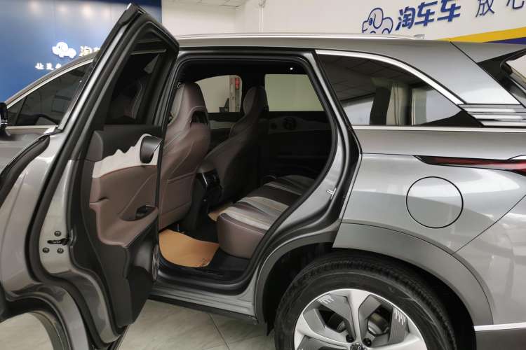 Used BYD Frigate 07 2024 HONOR Edition DM-i 100KM Luxury Model Right Rear Seat