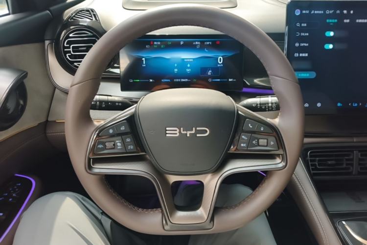 Used BYD Frigate 07 2024 HONOR Edition DM-i 205KM Flagship Model Steering Wheel