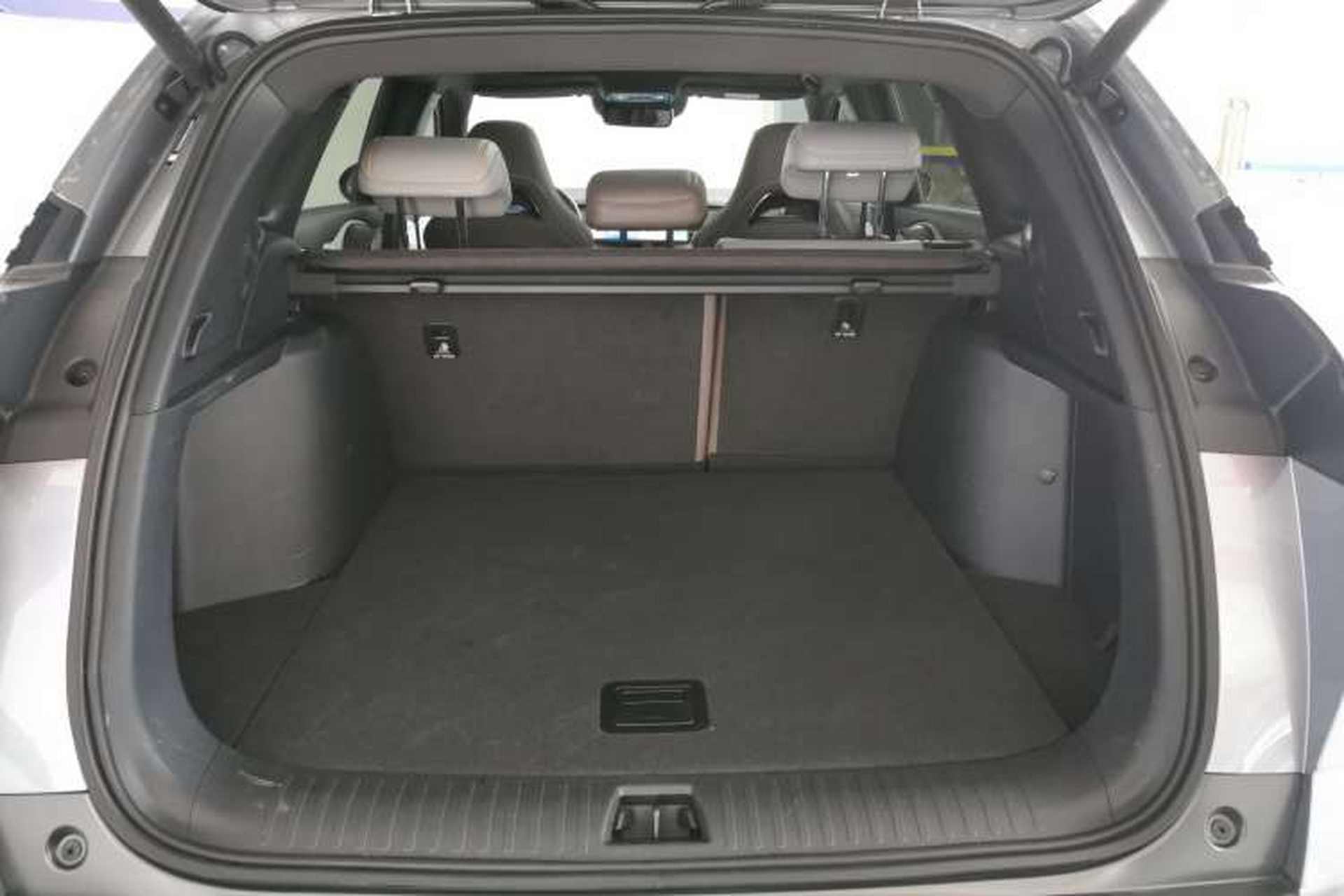 Used BYD Frigate 07 2024 HONOR Edition DM-i 100KM Luxury Model Trunk