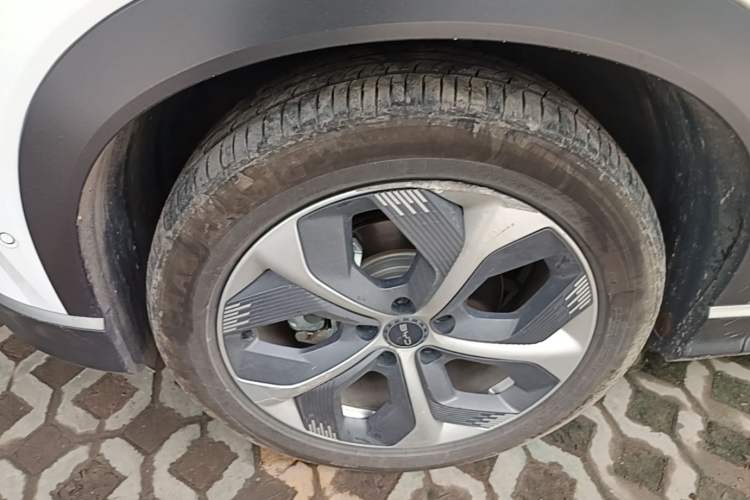 Used BYD Frigate 07 2024 HONOR Edition DM-i 205KM Flagship Model Left Front Wheel Hub