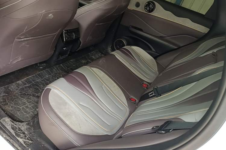 Used BYD Frigate 07 2024 HONOR Edition DM-i 205KM Flagship Model Left Rear Seat
