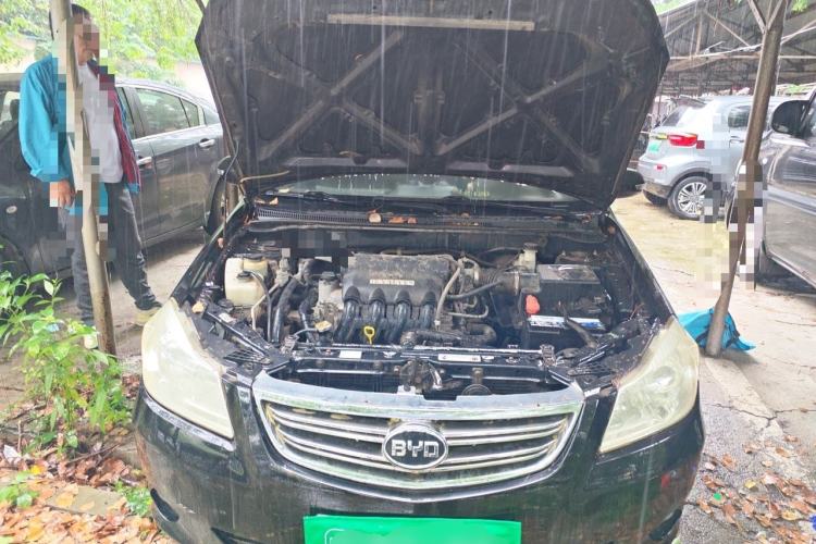 Used BYD G3 2011 Smart Tech Version 1.5L Manual Luxury Edition Engine Bay