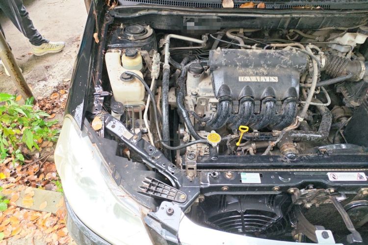 Used BYD G3 2011 Smart Tech Version 1.5L Manual Luxury Edition Engine Bay Right