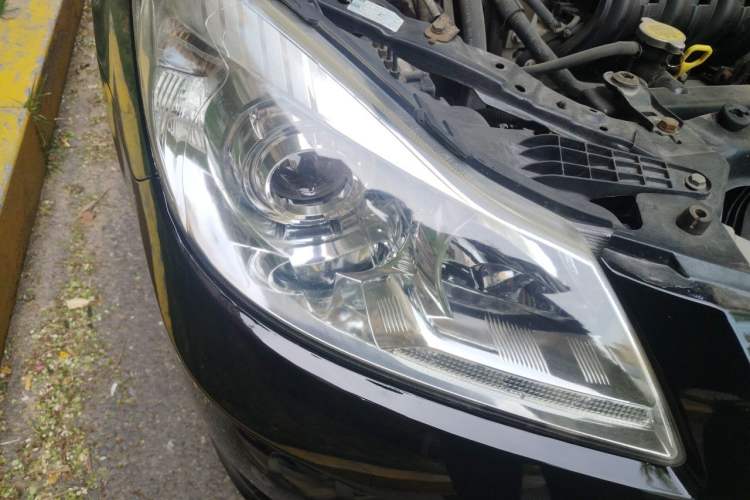 Used BYD G3 2011 Smart Tech Version 1.5L Manual Luxury Edition Right Front Headlight