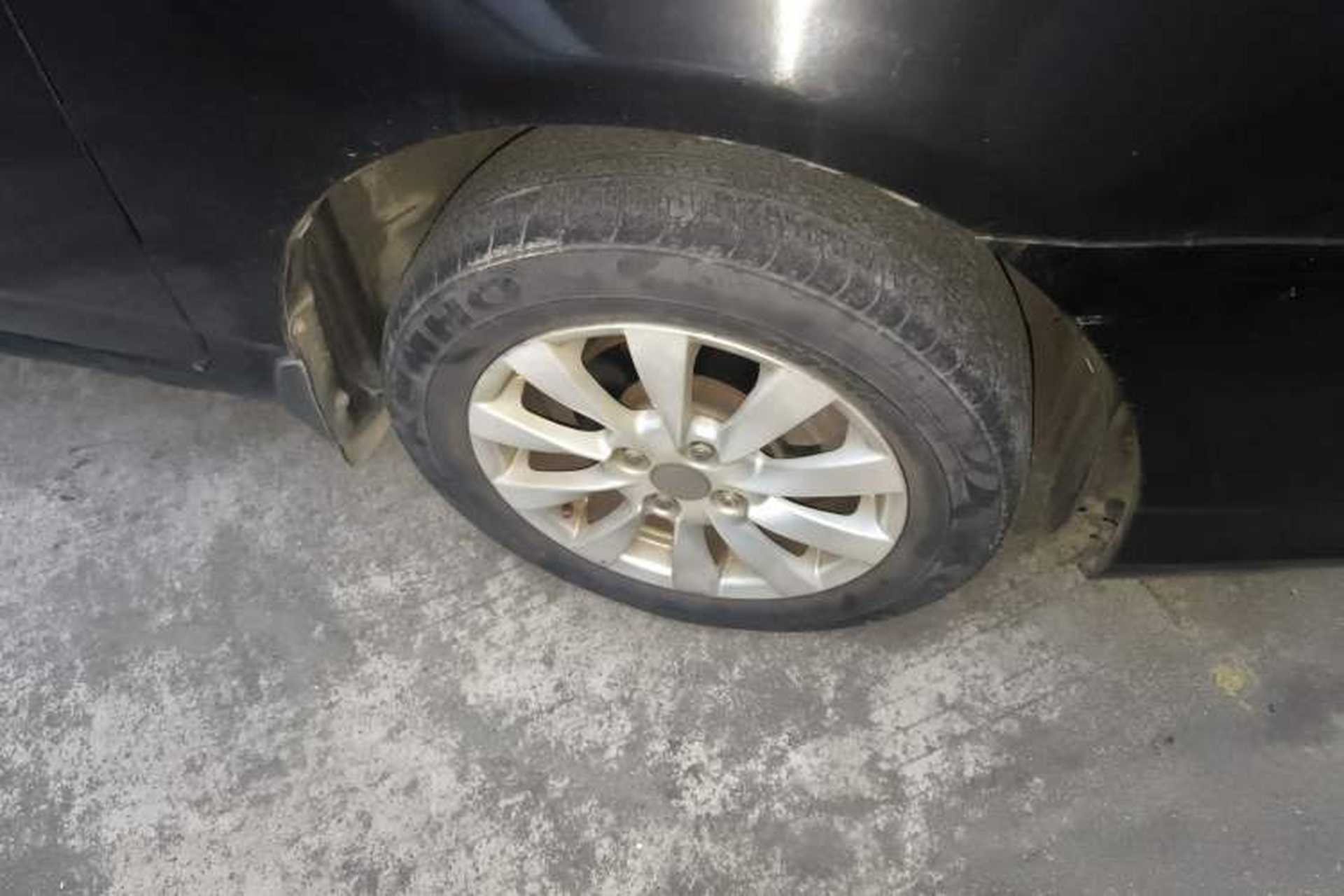 Used BYD G3 2011 Smart Edition 1.5L Manual - Xinya Trim Right Front Wheel Hub