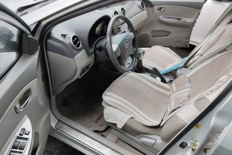 Used BYD G3 2011 Smart Tech Version 1.5L Manual Luxury Edition Driver Seat