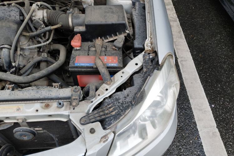Used BYD G3 2011 Smart Tech Version 1.5L Manual Luxury Edition Engine Bay Left