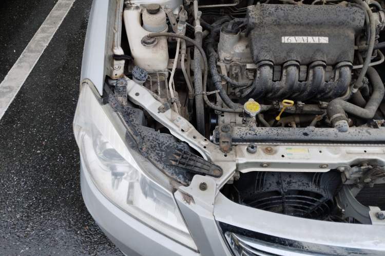 Used BYD G3 2011 Smart Tech Version 1.5L Manual Luxury Edition Engine Bay Right