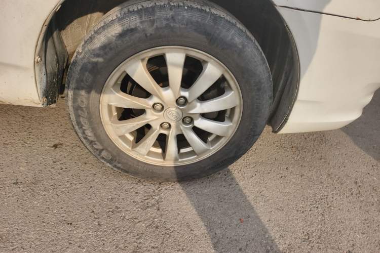 Used BYD G3 2011 Smart Tech Version 1.5L Manual Luxury Edition Right Front Wheel Hub