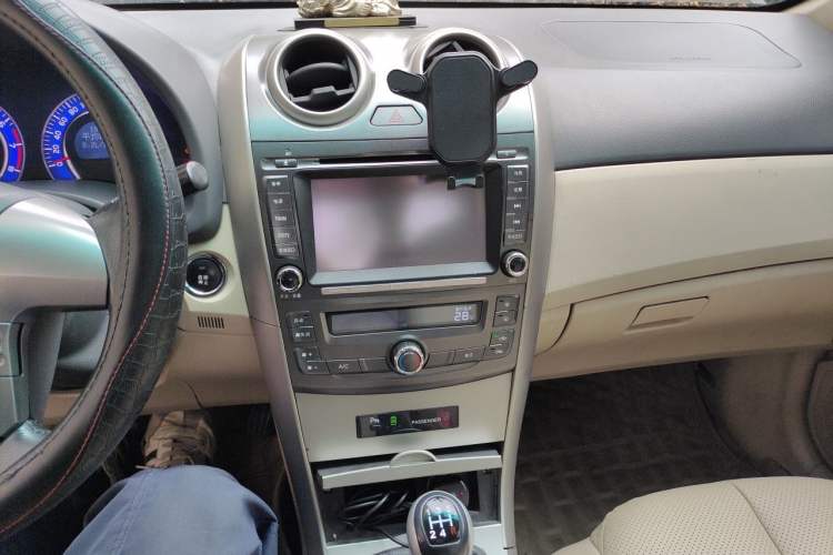Used BYD G3 2012 1.5L Manual Luxury Edition Audio And AC Panel