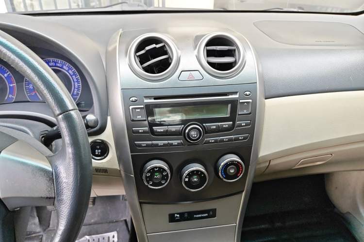 Used BYD G3 2012 1.5L Manual Luxury Edition Audio And AC Panel