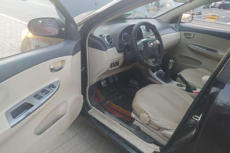Used BYD G3 2012 1.5L Manual Luxury Edition Driver Seat
