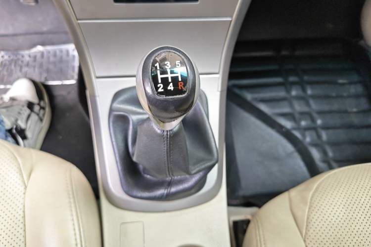 Used BYD G3 2012 1.5L Manual Luxury Edition Gear Lever