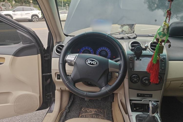 Used BYD G3 2012 1.5L Manual Luxury Edition Steering Wheel