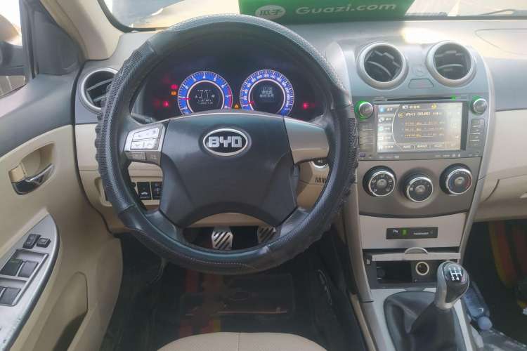 Used BYD G3 2012 1.5L Manual Luxury Edition Steering Wheel