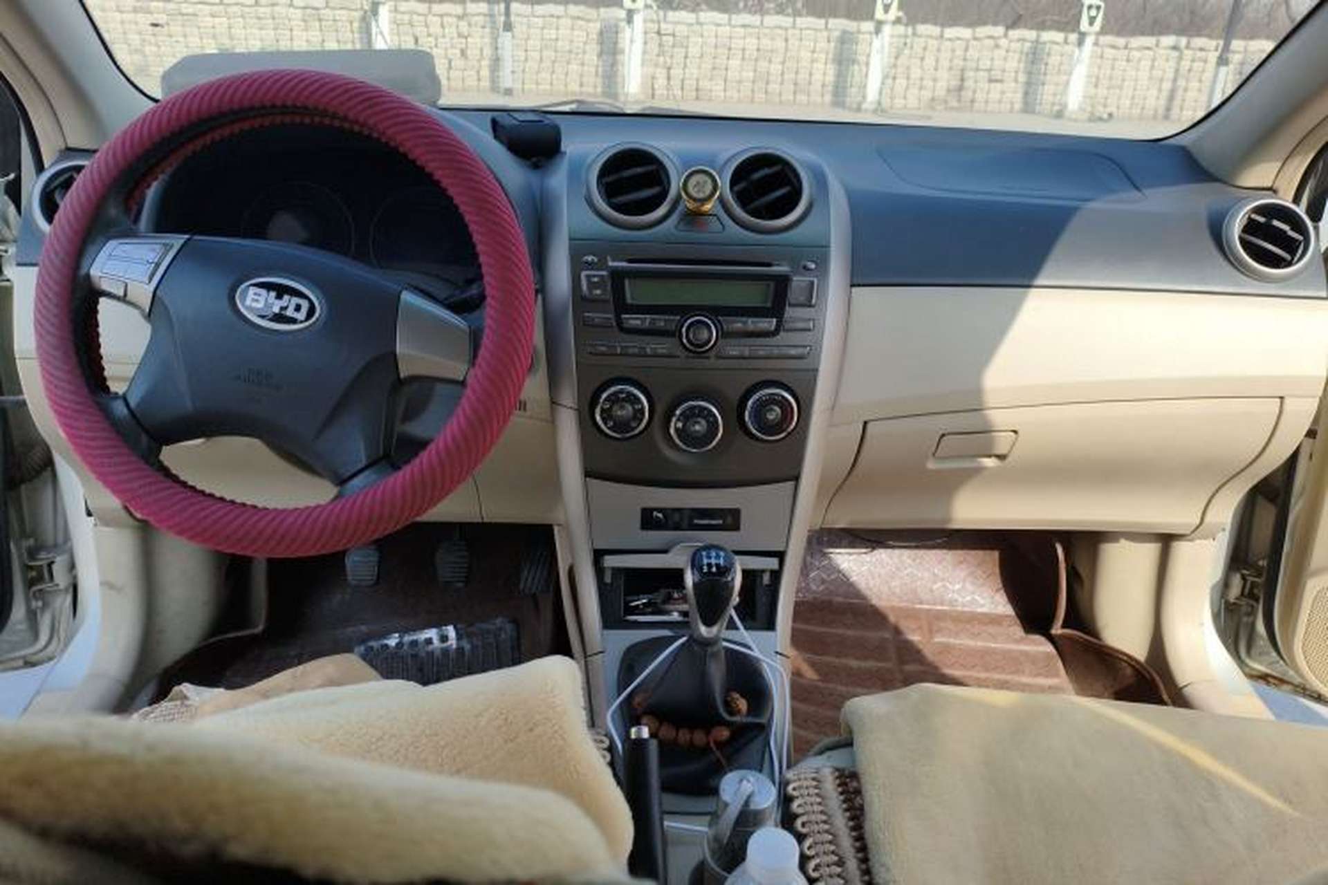 Used BYD G3 2012 1.5L Manual Luxury Edition Center Console