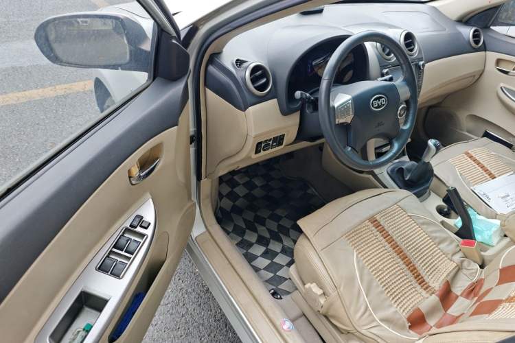 Used BYD G3 2012 1.5L Manual Luxury Edition Driver Seat