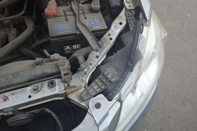 Used BYD G3 2012 1.5L Manual Standard Edition Engine Bay Left