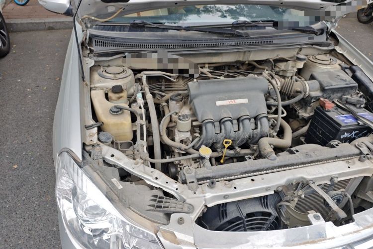 Used BYD G3 2012 1.5L Manual Luxury Edition Engine Bay Right