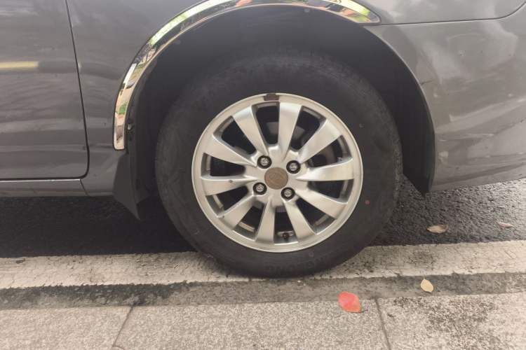 Used BYD G3 2012 1.5L Manual Luxury Edition Right Front Wheel Hub