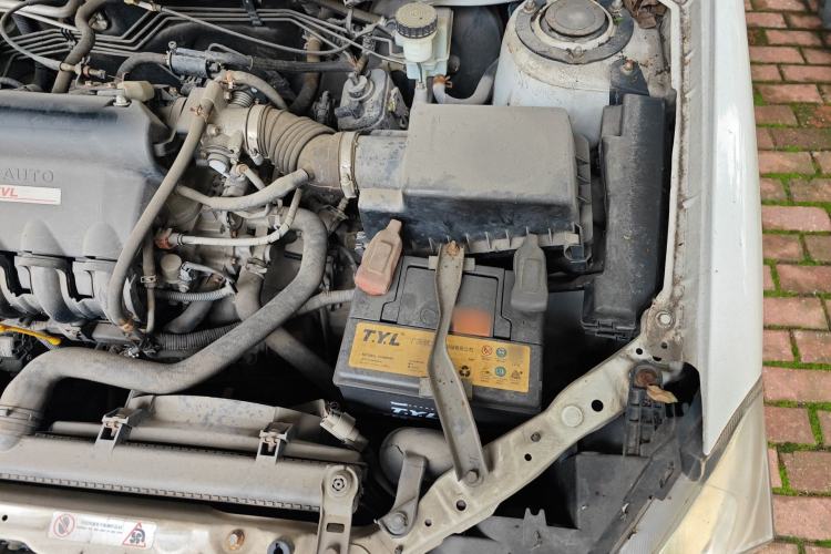Used BYD G3 2012 1.5L Manual Luxury Edition Engine Bay Left