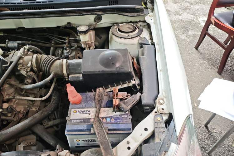 Used BYD G3 2012 1.5L Manual Luxury Edition Engine Bay Left