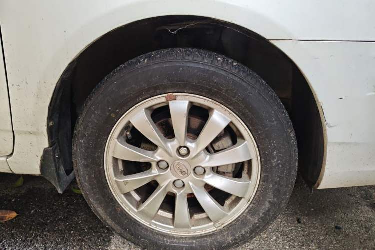 Used BYD G3 2012 1.5L Manual Luxury Edition Right Front Wheel Hub