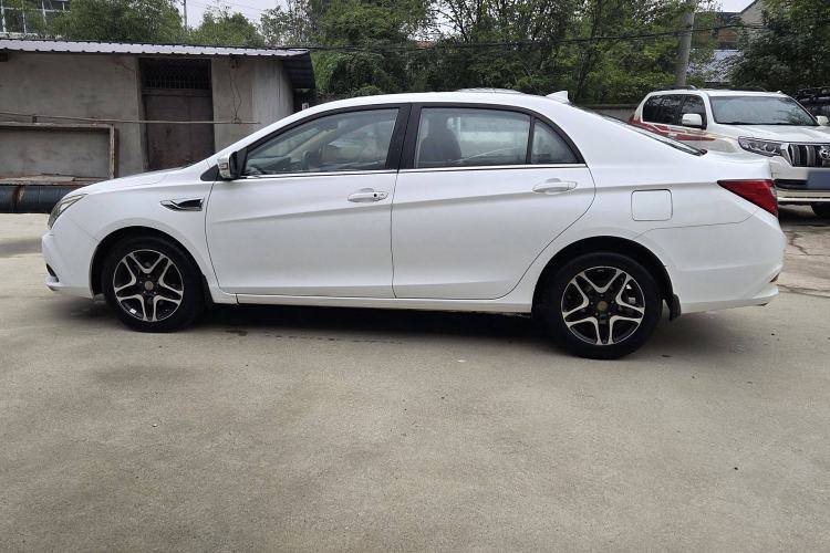 Used BYD G5 2014 1.5TID Automatic Flagship Model Exterior 3