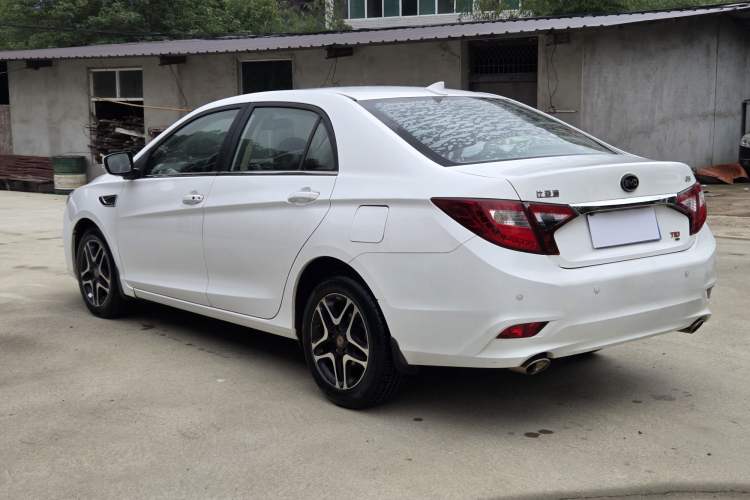 Used BYD G5 2014 1.5TID Automatic Flagship Model Exterior 4