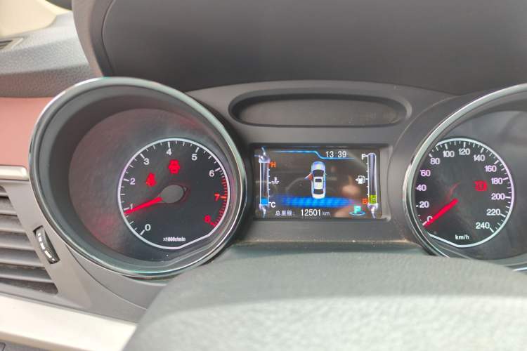 Used BYD G5 2014 1.5TID Automatic Luxury Version Odometer Close Up